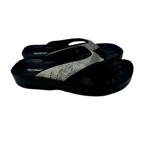 Aerothotie | Black and Grey Sandals | Size 7.5